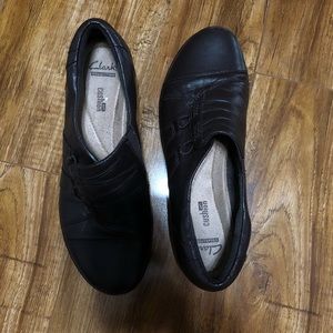 Clark brand brown leather orthopedic shoes